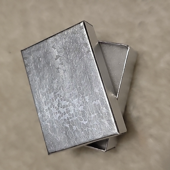 NWT Brian Bailey Bracelet with black stones and pave crystals - Picture 10 of 10